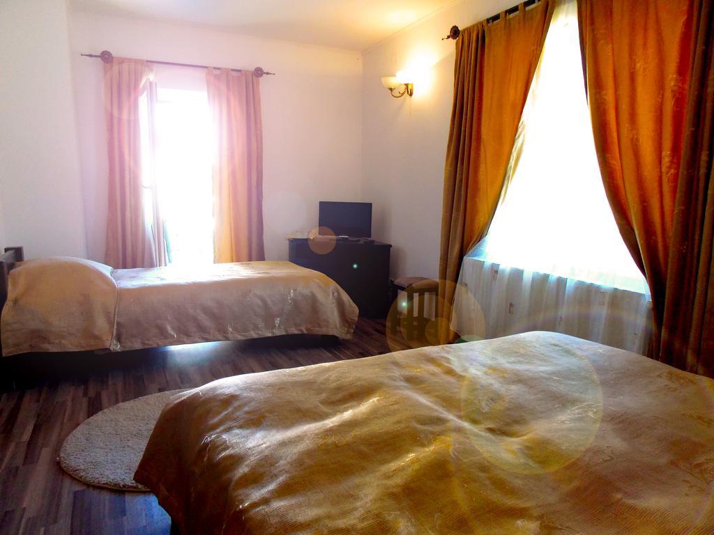Casa Olteanu Pension Moieciu de Jos Buitenkant foto