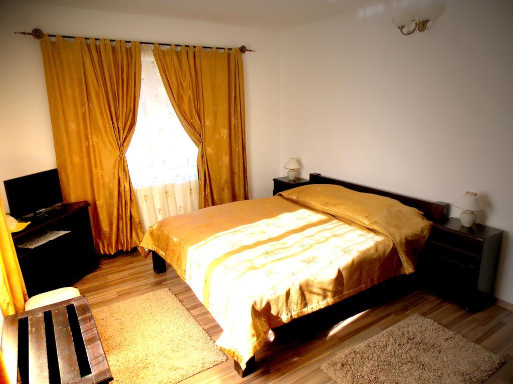 Casa Olteanu Pension Moieciu de Jos Kamer foto