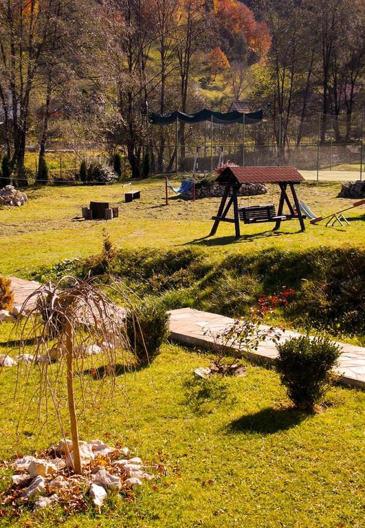Casa Olteanu Pension Moieciu de Jos Buitenkant foto